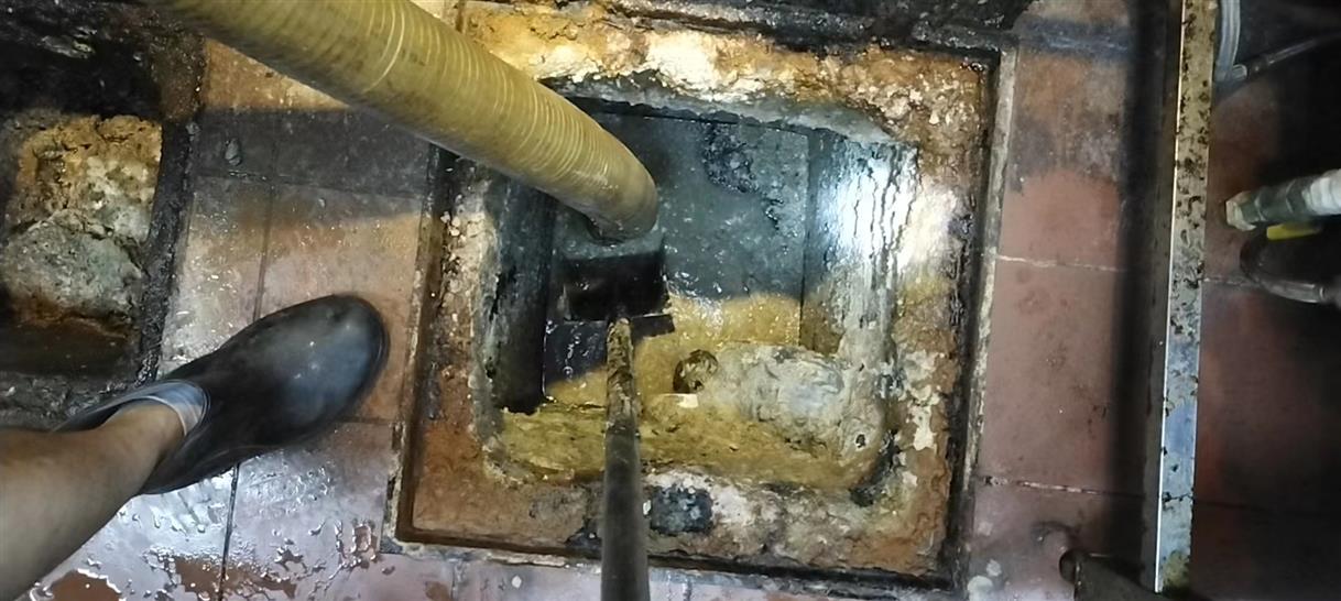 泗洪化油池清理-污水池清掏